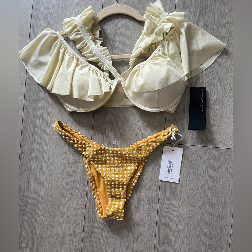 Ruffled Cream Bikini Top/Med-Yellow Gingham Bikini Bottom S-Vic Secret Bag incl.